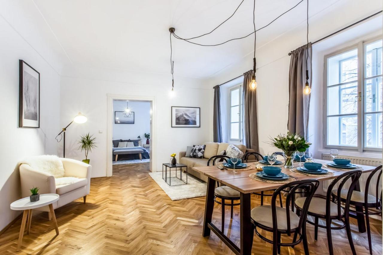Old Town 2 Bdr Apartment, Free Coffee Appartamento