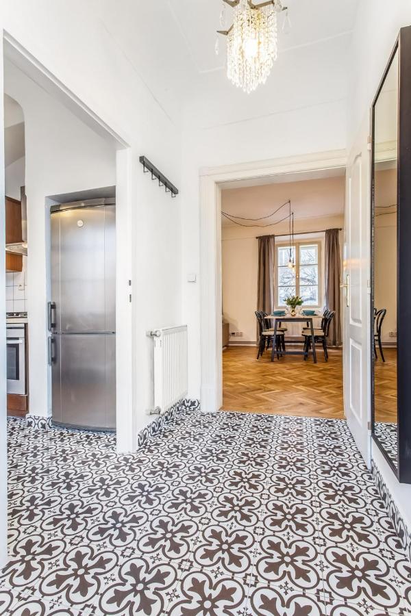 Appartamento Old Town 2 Bdr Apartment, Free Coffee *