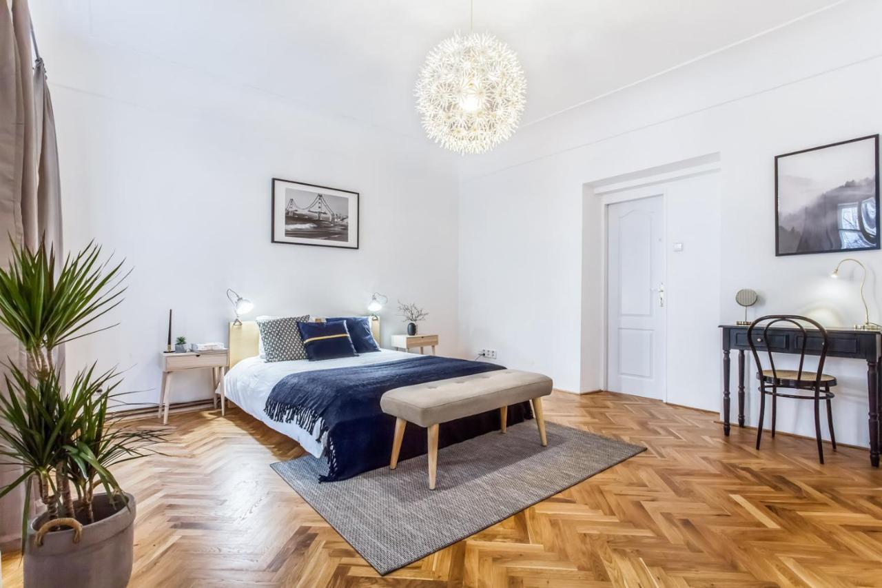 Old Town 2 Bdr Apartment, Free Coffee Апартаменты Прага