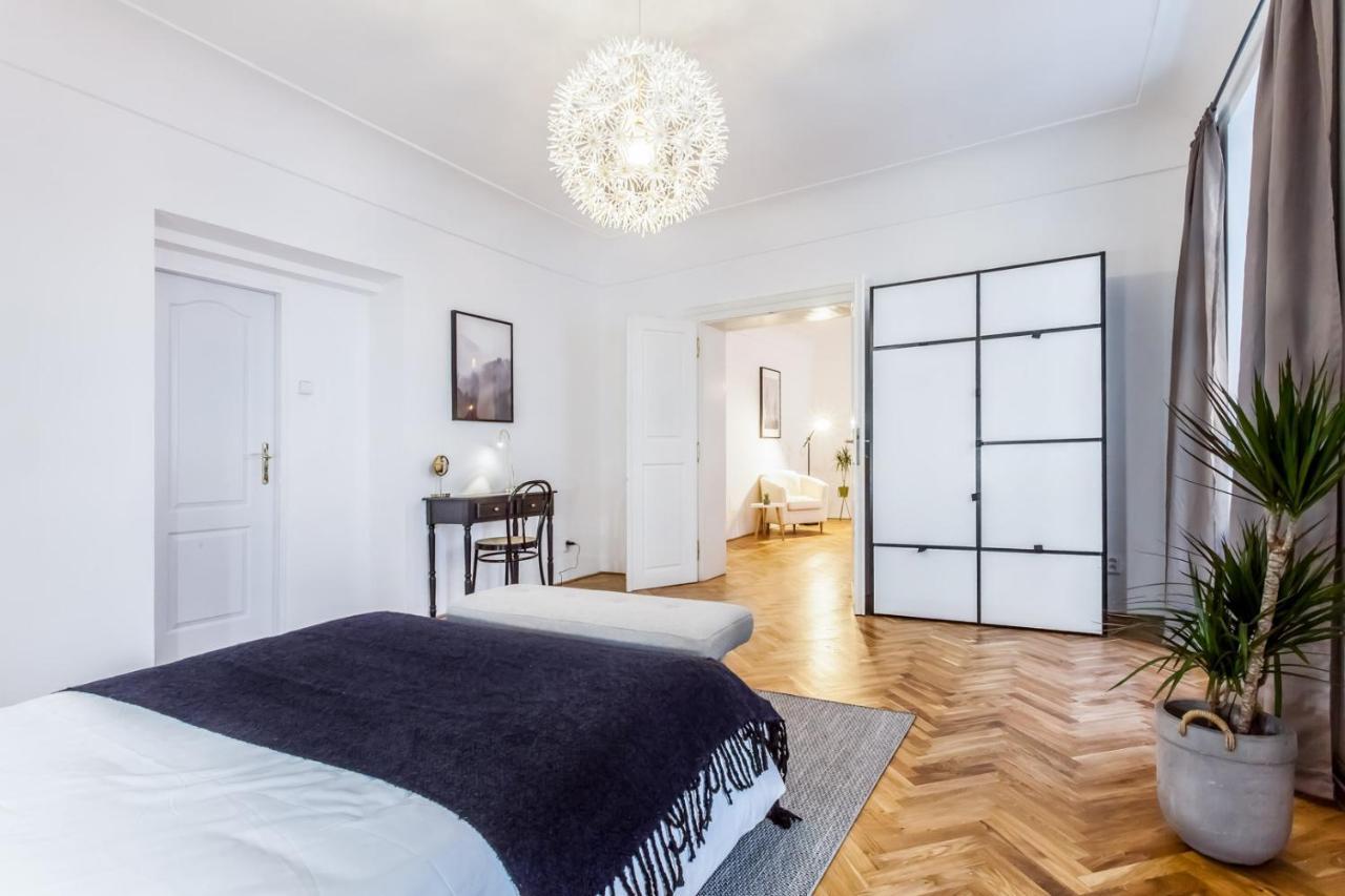 Апартаменты Old Town 2 Bdr Apartment, Free Coffee Прага