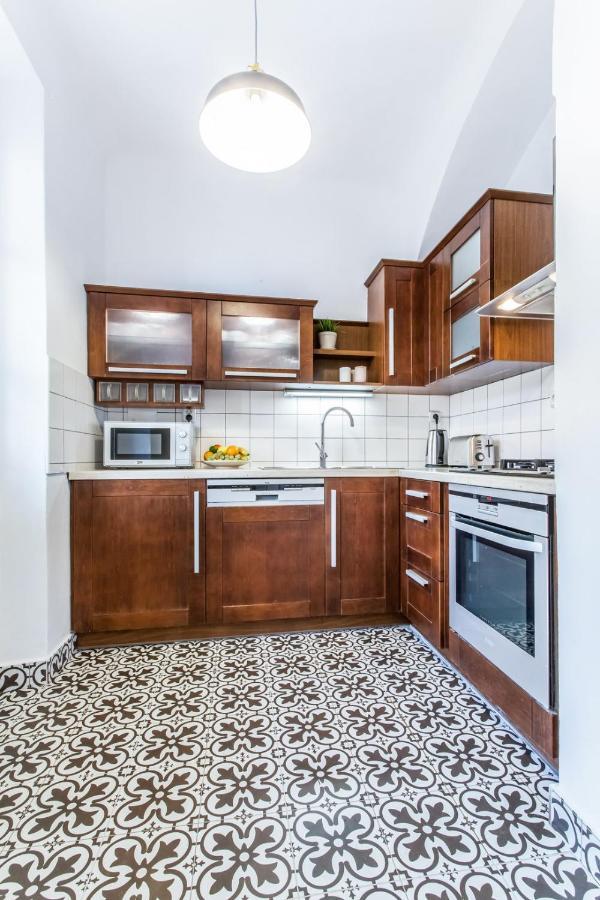 Old Town 2 Bdr Apartment, Free Coffee Апартаменты Прага